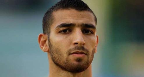 المصري يدرس مد عقد شكري لدعمه معنوياً